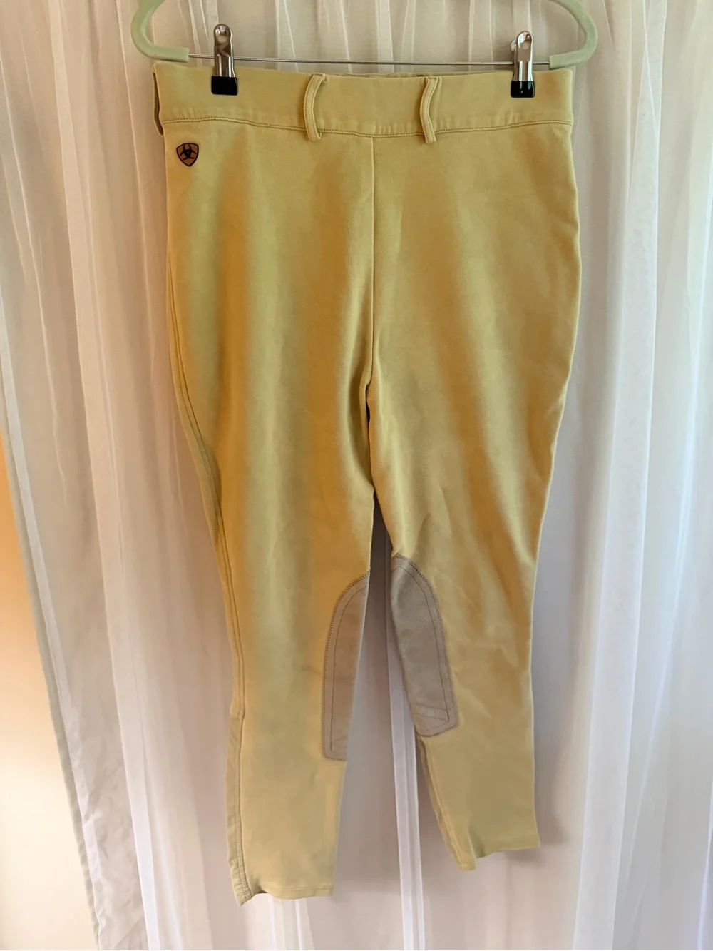 Women Ariat Riding Breeches large used stained but soft and well made barn chic